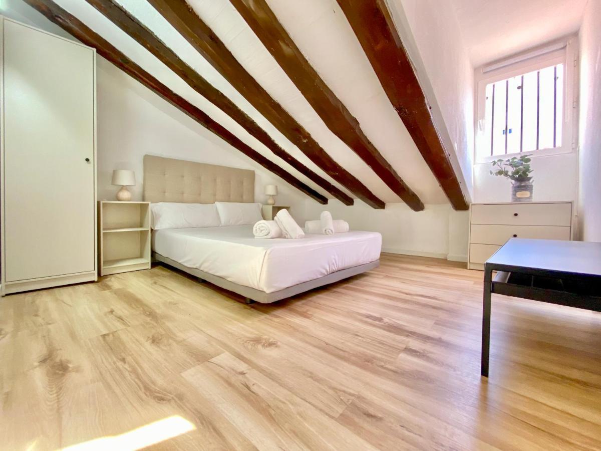 Charming Malasaña Attic Madrid Exterior foto